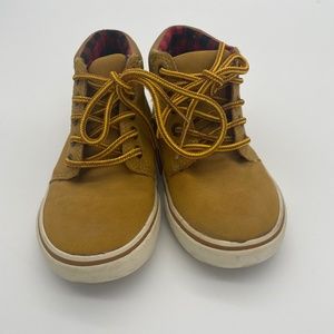 Children's Place  Little Boys Tan Lace Up Boots ~ Size 11